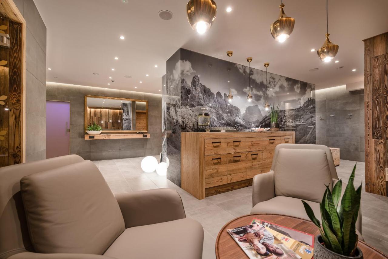Mondi Hotel Tscherms Экстерьер фото