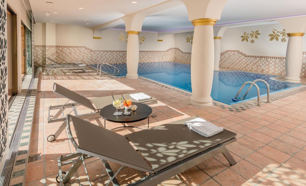 Mondi Hotel Tscherms Экстерьер фото